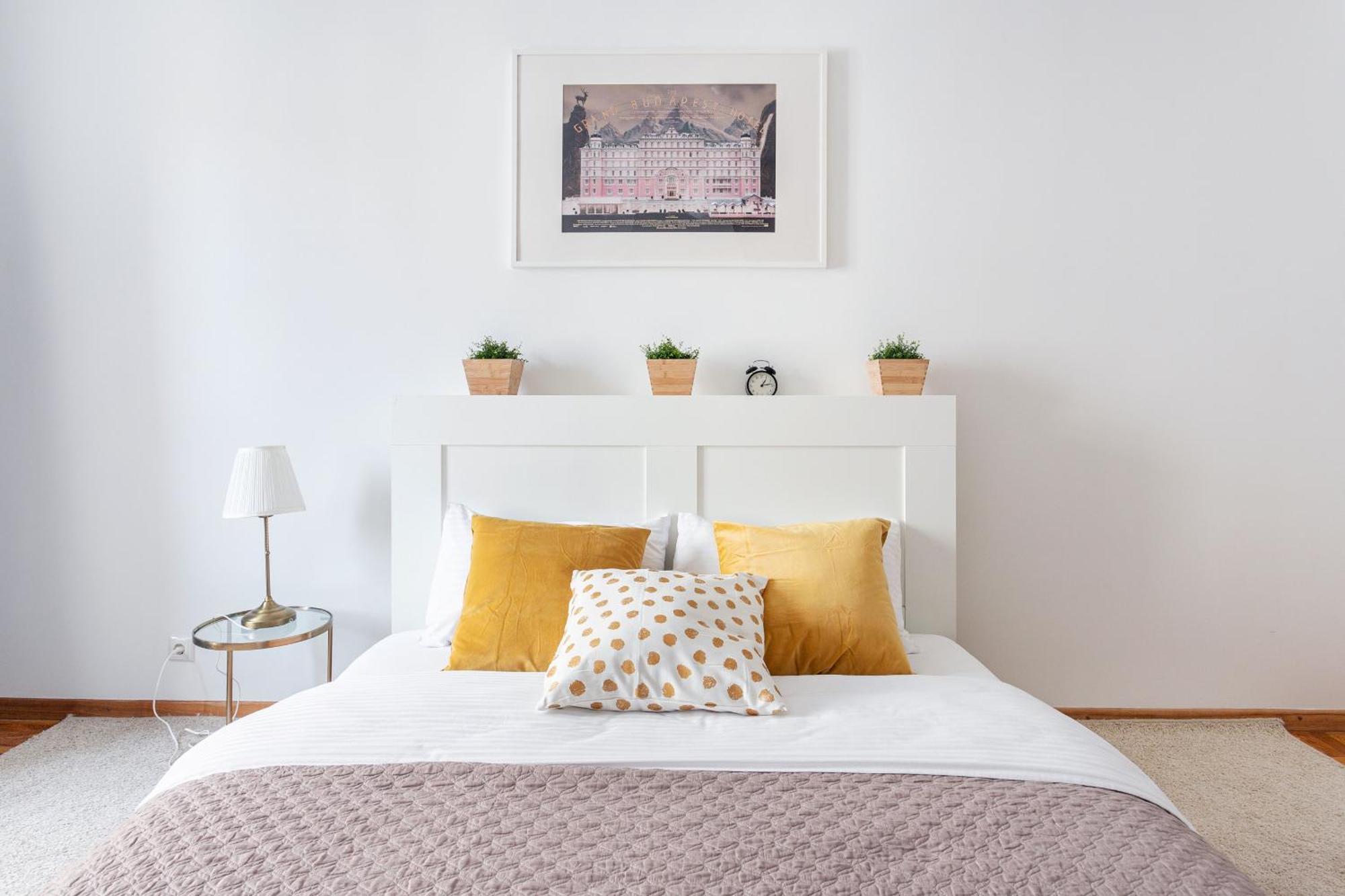 Cosy And Bright Saint Ignoto By Reside Baltic * Vilnius